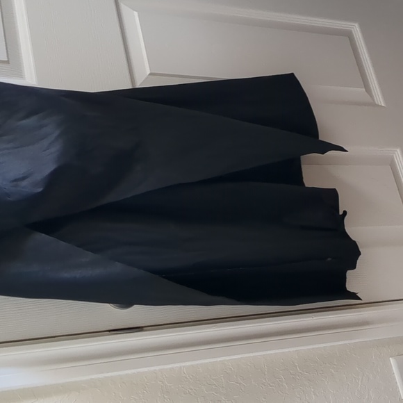 Betsy and Adam black evening dress size 14/12 - Picture 3 of 4